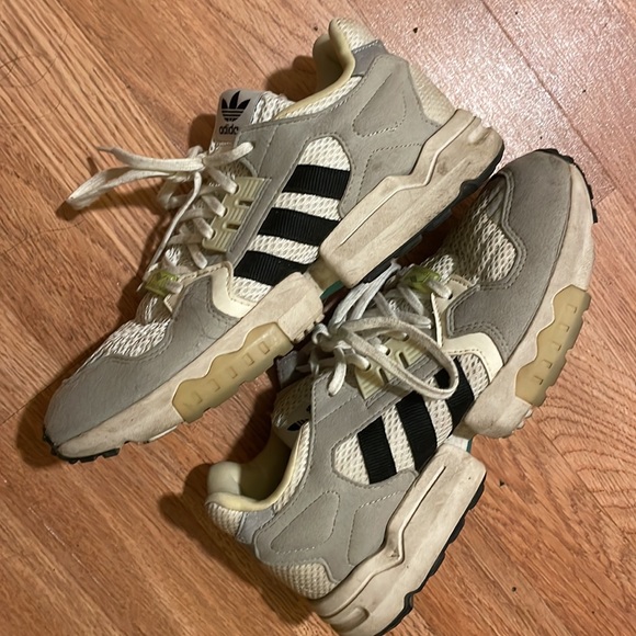 Adidas sneakers - Picture 1 of 9